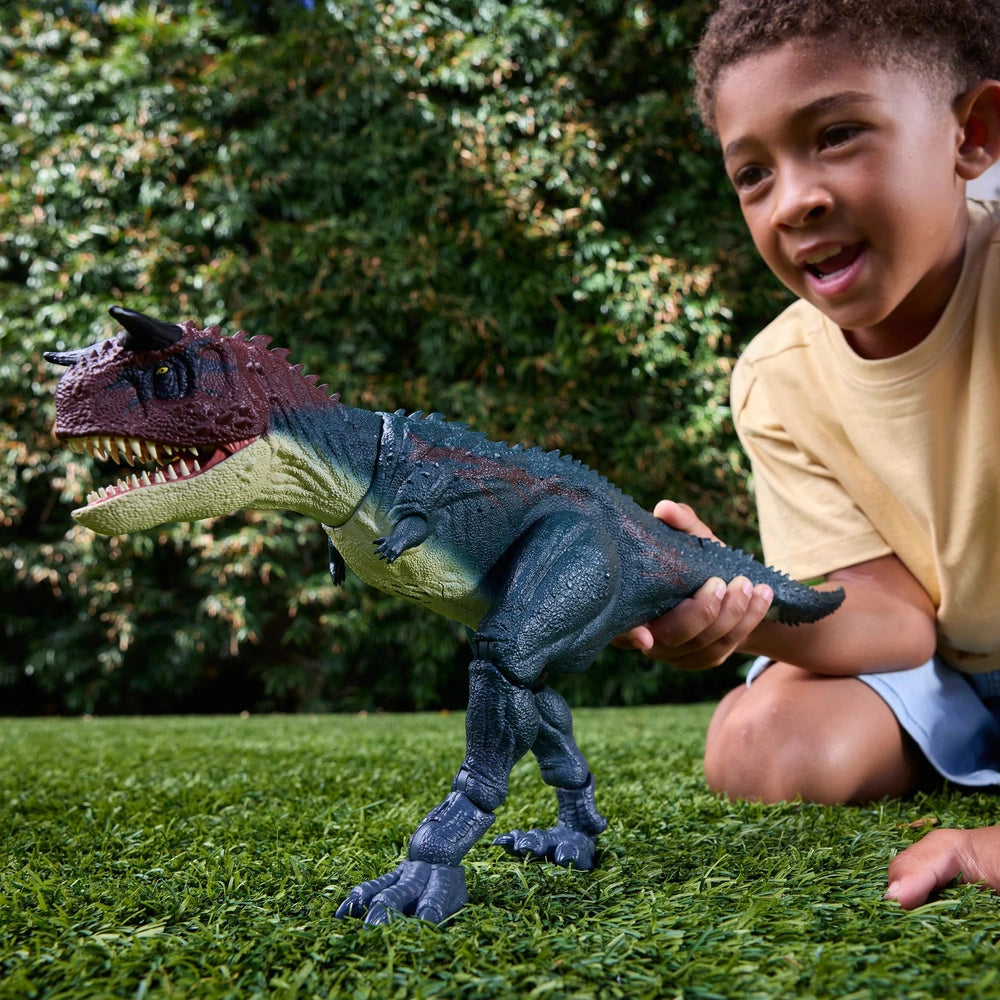 Jurassic World Survival - Charge 'N Chomp Carnotaurus