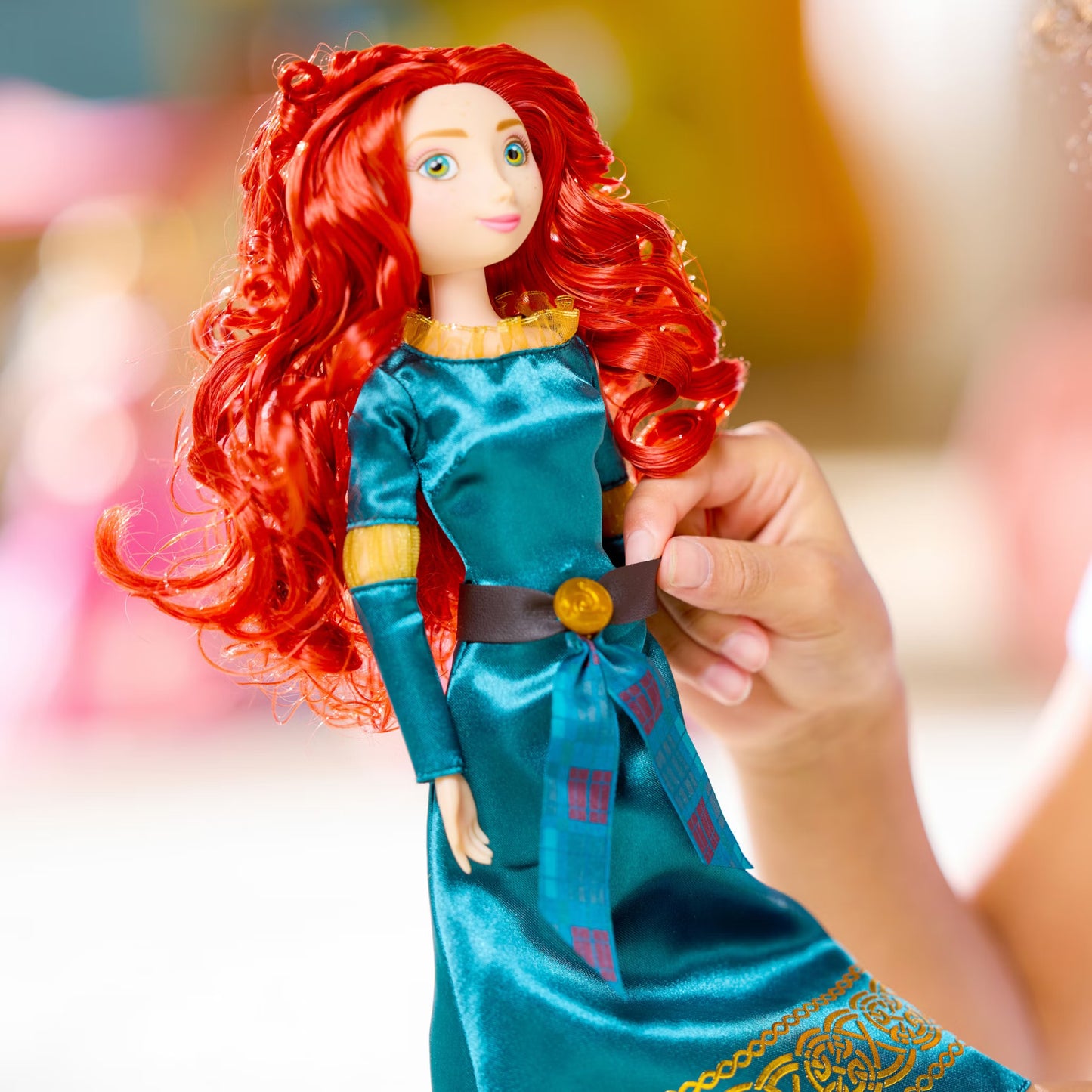 Disney Classic Doll with Sidekick - Merida