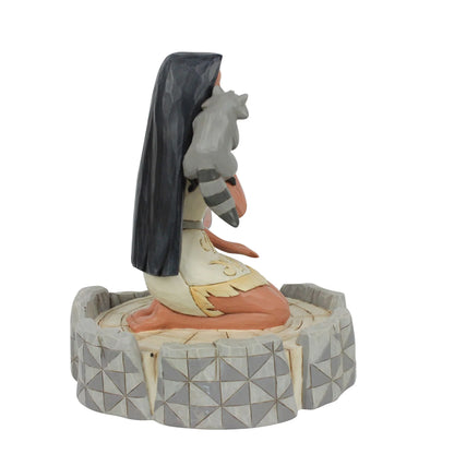 Disney Traditions 6007062 Brave Beauty (Pocahontas Figurine)
