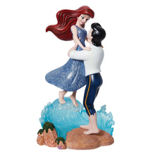 Disney Showcase 6013289 Ariel and Prince Eric