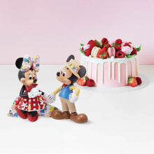 Disney Showcase 6014864 Botanical Mickey & Minnie