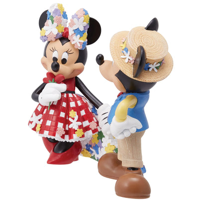 Disney Showcase 6014864 Botanical Mickey & Minnie