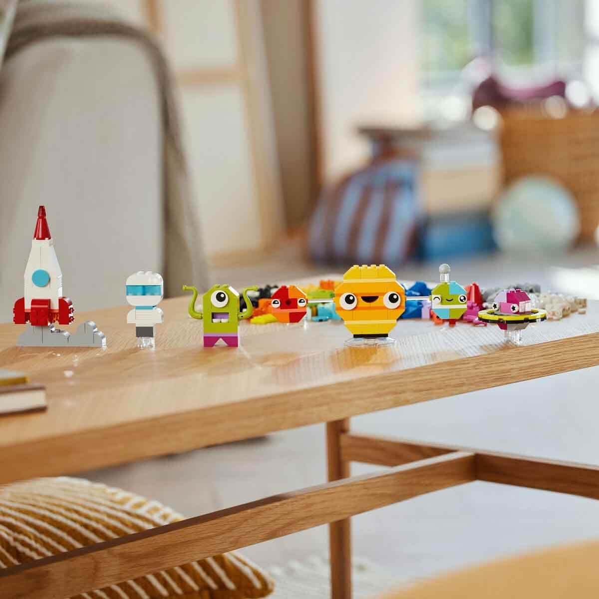 LEGO Classic 11037 Space Planets
