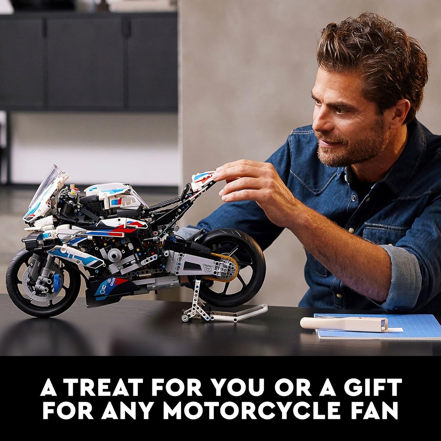 LEGO Technic 42130 BMW M 1000 RR