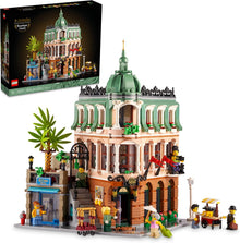 LEGO Icons 10297 Boutique Hotel