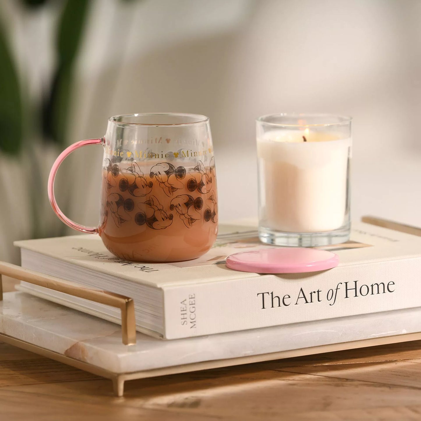 Disney Glass Mug with Lid - Minnie