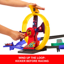 Disney Pixar Cars - Lightning McQueen Celebration Raceway