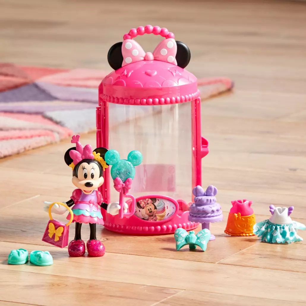 Disney Minnie's - Fabulous Fashion Doll