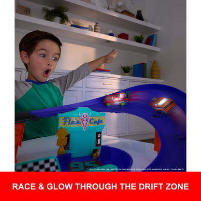 Disney Pixar Cars - Lightning McQueen Celebration Raceway